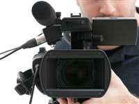 शूटिंग करने और स्थानीय कलाकारों को फिल्म में काम देने पर दो करोड़ तक अनुदान