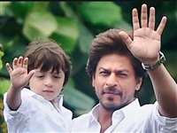 SRK से फैन ने पूछा 'अबराम के साथ कब करोगे फिल्म', Shah Rukh Khan ने दिया मजेदार जवाब