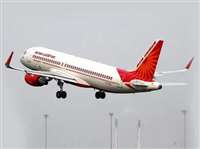 एयर इंडियाः इकोनॉमी क्लास की सीट को बिजनेस में अपग्रेड कराने यात्रियों को लगानी होगी बोली