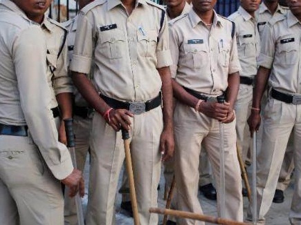रायपुर : रैली व जुलूस में ही उलझी है पुलिस, थानों में लटक रहे मामले -