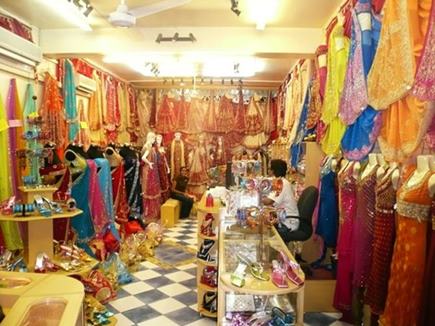 More Budget sarees - Picture of Hindmata Cloth Market, Mumbai - Tripadvisor