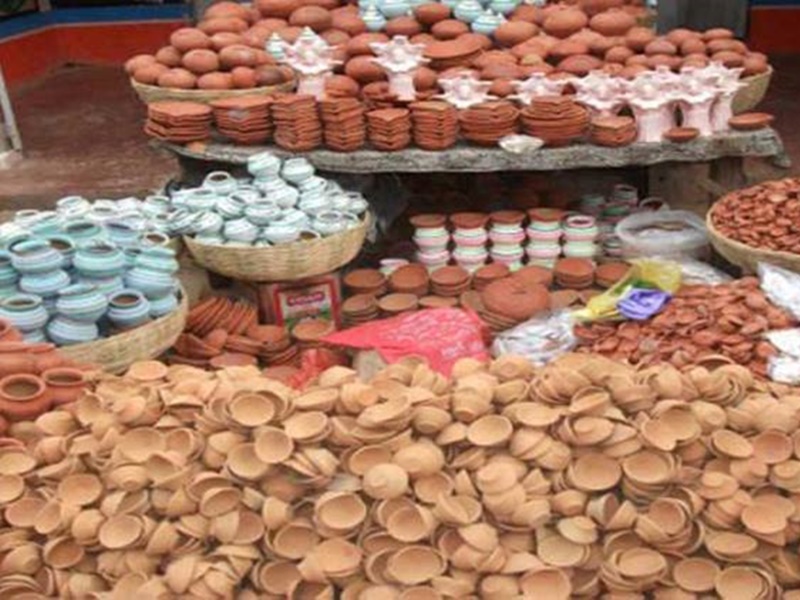 Diwali 2019: Jain saint launched a campaign to deliver earthen lamps