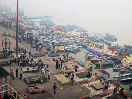 Shinga Ghate इलाहाबाद में सरक रहे गंगा के घाट, बदल रहा ठौर