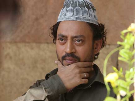 इरफान बाहर, केके अंदर