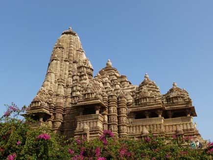 कभी यहां दी जाती थी काम शिक्षा लेकिन अब बचे हैं अवशेष