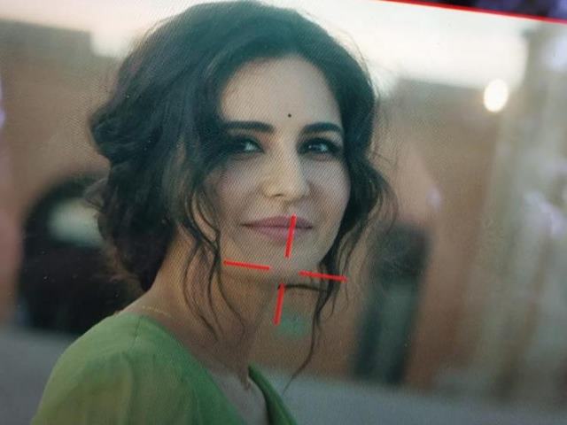 Katrina Kaif Shares New Bharat Pic: माथे पर बिंदी और कर्ली हेयर में ...