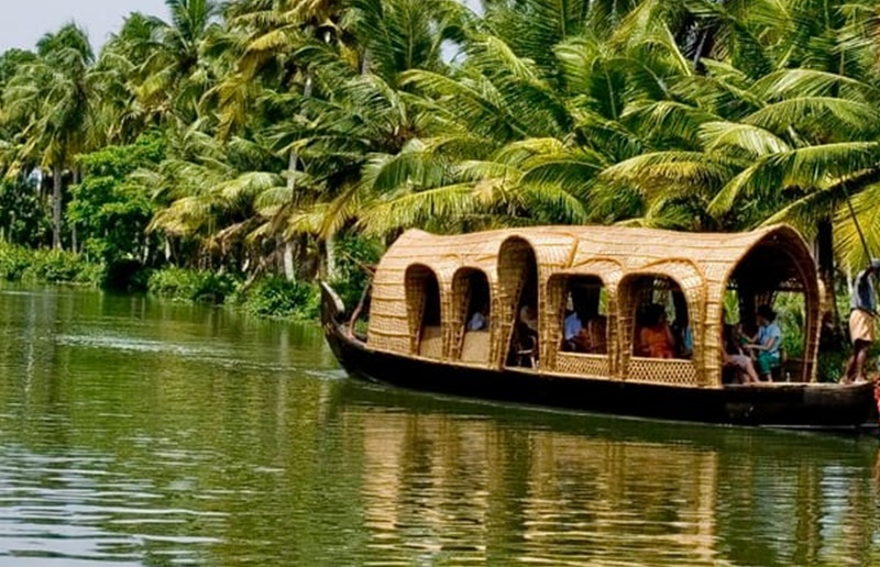 Kerala Tourism: Keralas backwater fills mind with adventure here is unique  beauty of nature