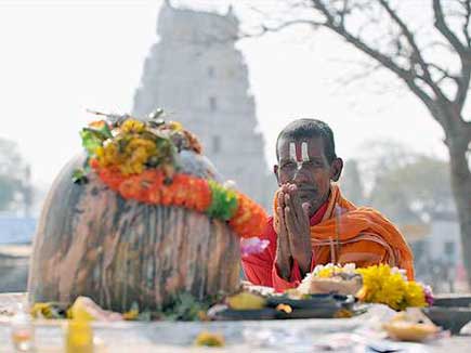 भगवान शिव की शरण में जाएं 'विष योग' से छुटकारा पाएं