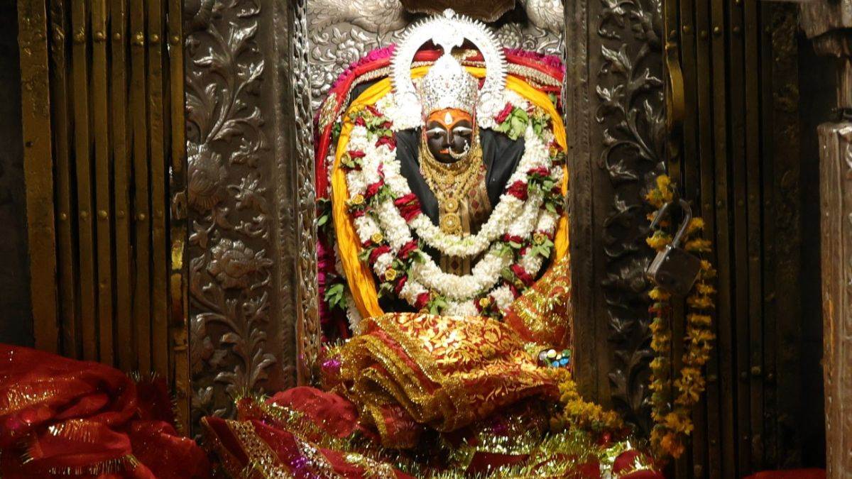 मैहर जाने वाले श्रद्धालु ध्यान दें! चंद्रग्रहण के कारण 3 मार्च को माँ शारदा के पट रहेंगे बंद, जानें कब खुलेंगे गर्भगृह के द्वार?