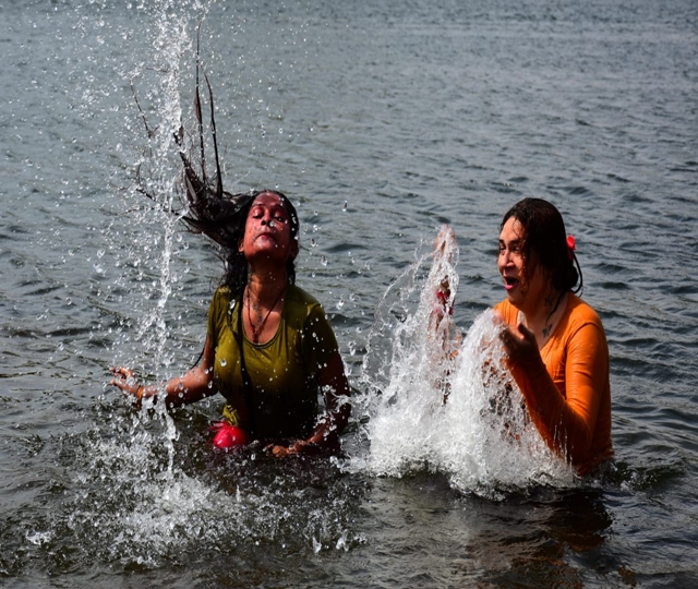 गंगा दशहरा पर नर्मदा स्नान
