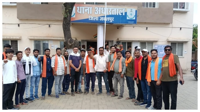जबलपुर में प्रार्थना से कष्ट दूर होने का दिया झांसा, रविवार को स्कूल बुलाकर मतांतरण का दबाव बनाया