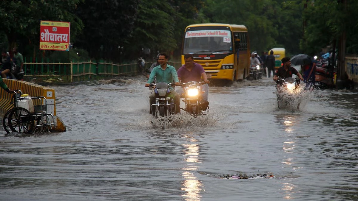 Madhya Pradesh Monsoon Alert: अभी छिटपुट बारिश, लेकिन दो दिन बाद मध्य प्रदेश में फिर शुरू होगा झमाझम का दौर