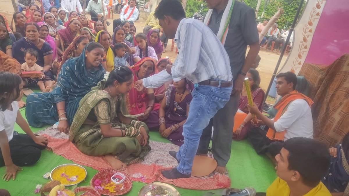 बहू को बेटी मान सास-ससुर ने खुद किया कन्यादान, छत्तीसगढ़ में परिवार ने रूढ़ियों को तोड़ पेश की सामाजिक बदलाव की अनूठी मिसाल