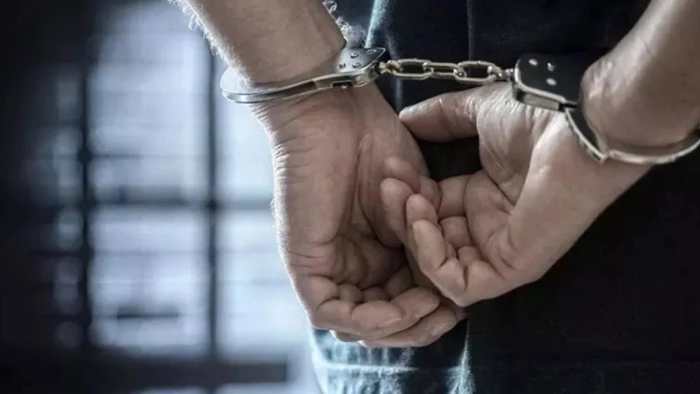 इंदौर में इंस्टाग्राम पर नाबालिगों से दोस्ती कर संबंध बनाने के लिए बुलाने वाला सिरफिरा गिरफ्तार, पॉक्सो एक्ट के तहत कार्रवाई