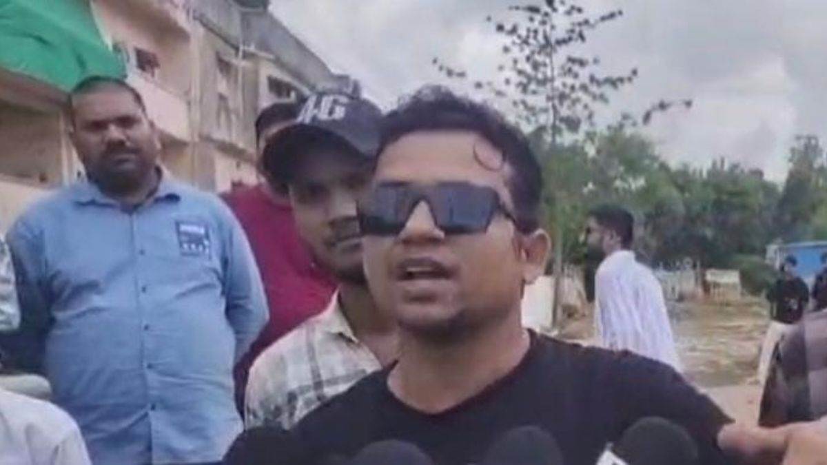 CJP प्रोटेस्ट में शामिल हुए एमपी के सरकारी शिक्षक पर FIR, अरेस्ट कर भेजा जेल... महिला टीचर और पुलिस से मारपीट समेत कई गंभीर आरोप