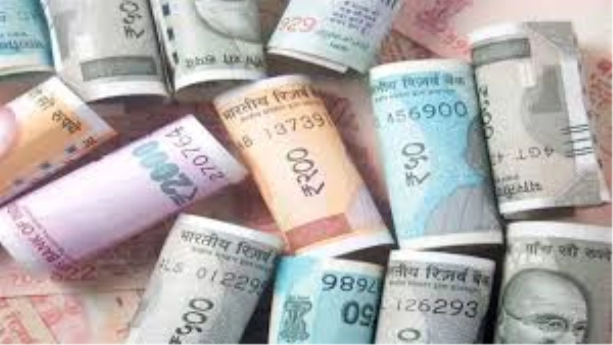 आटो में साथ बैठी थीं महिलाएं, बैग काटकर किया 50 हजार पार