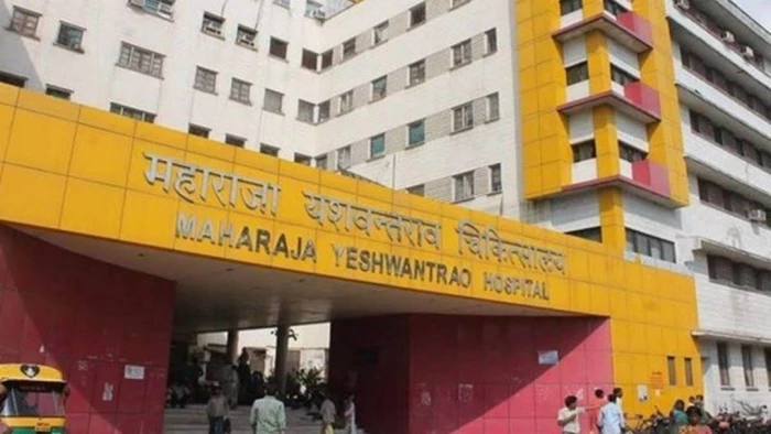 इंदौर के MY अस्पताल में लापरवाही, NICU में दो नवजात को चूहों ने कुतरा
