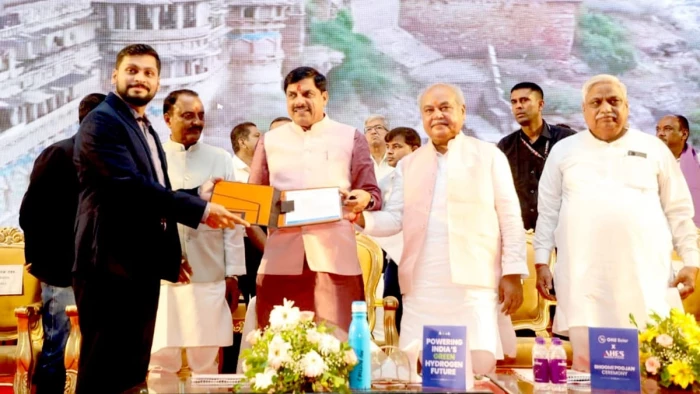 औद्योगिक और ऊर्जा क्रांति का आधार बनेगी नई हाइड्रोजन निर्माण इकाई : मुख्यमंत्री डॉ. यादव