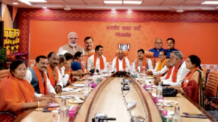 नई लीडरशिप के साथ बीजेपी का 'मिशन 2028', 66 कमजोर सीटों पर फोकस, भोपाल में एमपी बीजेपी की बड़ी मीटिंग