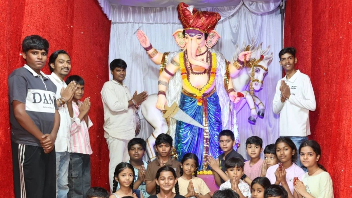 सड़क पर पंडाल को लेकर हाई कोर्ट सख्त : कहा- धार्मिक आयोजन का अधिकार सभी को है, लेकिन जनता को परेशानी में नहीं डाल सकते