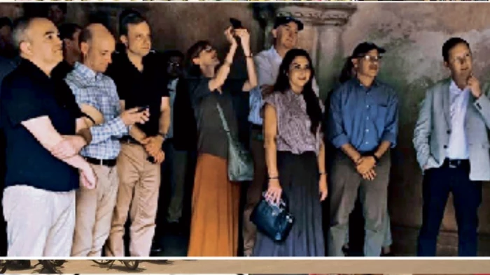 ग्वालियर पहुंचे अमेरिकी राजदूत सर्जियो गोर, किला-मानसिंह पैलेस का किया दीदार
