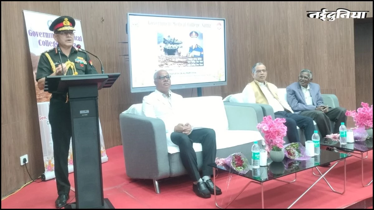 'धर्म युद्ध था ऑपरेशन सिंदूर...', 55 साल बाद सतना में अपने स्कूल पहुंचकर भावुक हुए जनरल उपेंद्र द्विवेदी