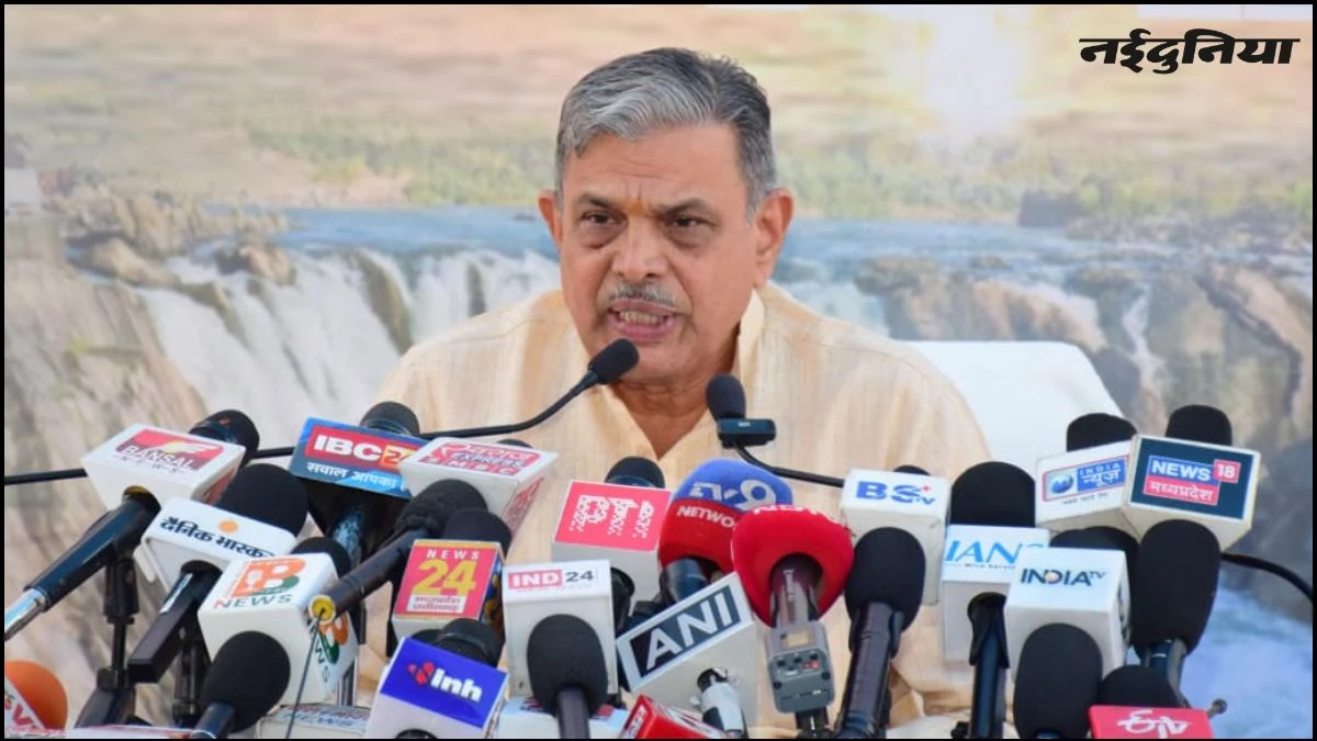 'कांग्रेस चाहे तो चौथी बार भी कोशिश कर ले...', मल्लिकार्जुन खरगे के बैन वाले बयान पर दत्तात्रेय होसबाले का पलटवार