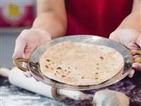 Roti Ke Upay: बासी आटे की रोटी बनाने से क्‍या हो सकता है नुकसान, जान लीजिये रोटी से जुड़े कुछ नियम