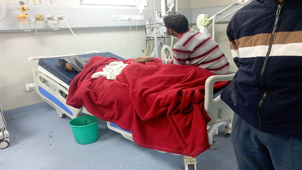 Sheopur Crime news: जहरीला पदार्थ खाने से बिगड़ी युवक की हालत, अस्पताल में भर्ती