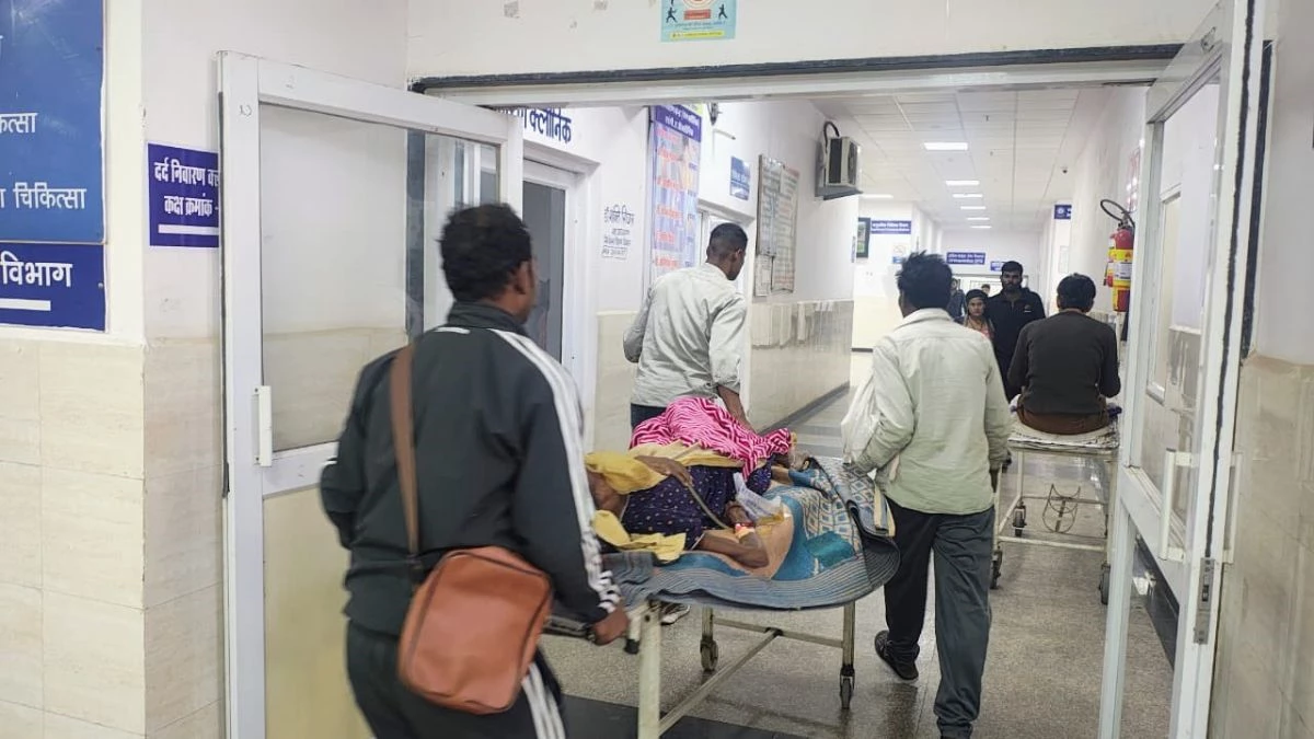 कागजों पर क्वालिटी, हकीकत में बदहाली... 16 में से 8 लिफ्ट खराब, वेंटिलेटर पर ग्वालियर-चंबल का सबसे बड़ा अस्पताल