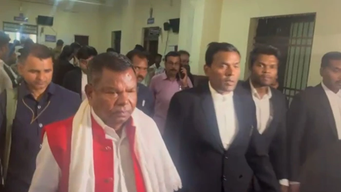 3000 करोड़ का शराब घोटाला: 59 आरोपी ईडी कोर्ट में पेश, पूर्व आबकारी मंत्री कवासी लखमा सहित कई बड़े नाम शामिल