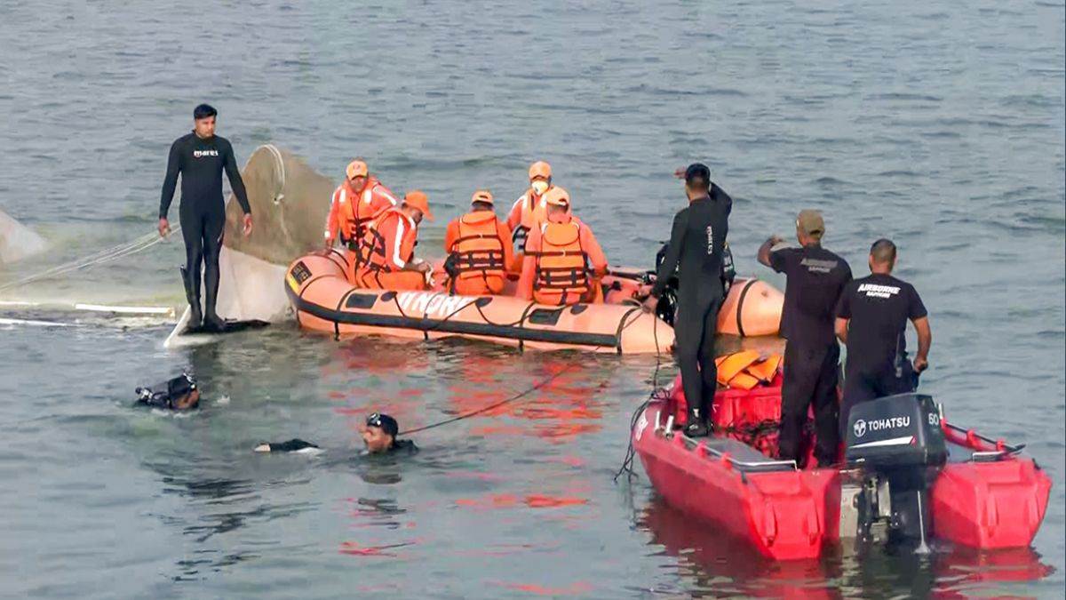 Jabalpur Cruise Accident: सेना के साथ NDRF और SDRF ने संभाला मोर्चा,  दो पर्यटकों के शव चार्टर्ड प्लेन से तमिलनाडु भेजे जाएंगे