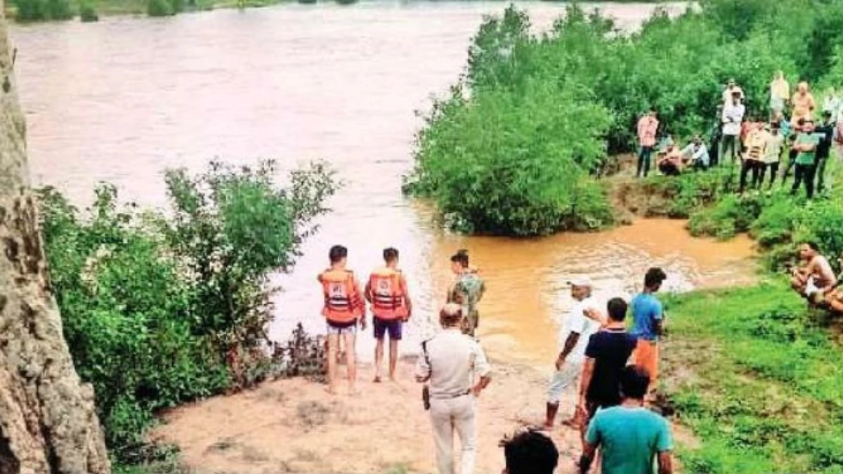 Chhattisgarh Flood: छत्तीसगढ़ में आफत की बारिश, बाढ़ में डूबने से मां-बेटे समेत 3 की मौत