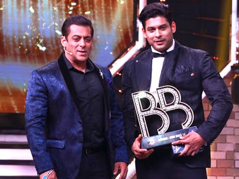 SidharthShukla Salman Khan had said that Siddharth Shukla is running the  show alone watch the video