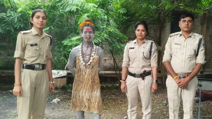 उज्जैन में शव के साथ छेड़छाड़ करने वाली कथित महिला तांत्रिक गिरफ्तार, दूसरे वीडियो में बोली- बुरा बोलने वालों को नहीं छोडूंगी