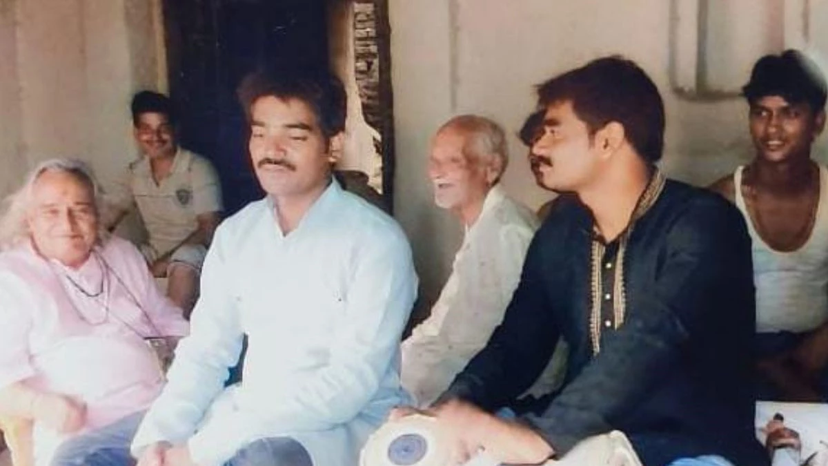पंडित छन्नू लाल मिश्र का आजमगढ़ के हरिहरपुर पैतृक गांव से रहा था जुड़ाव, युवाओं को सिखाते थे संगीत के गुर