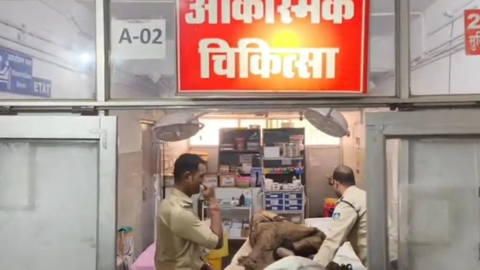 कटनी के कुठला थाने में खुद पर पेट्रोल डालकर लगाई आग, बेटे को जेल और पत्नी को आरोपी बनाने से नाराज