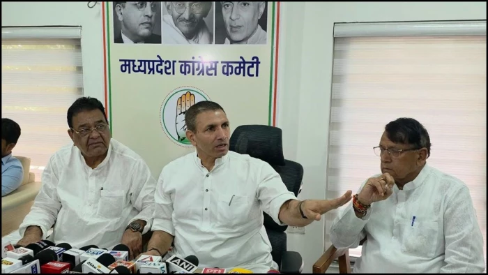 राहुल गांधी के बालाघाट दौरे पर बवाल, कलेक्टर-एसपी के न पहुंचने पर कांग्रेस लाएंगी विशेषाधिकार हनन प्रस्ताव