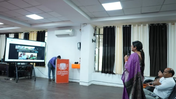 बच्चों के फ्यूचर को सेफ करने के लिए छत्तीसगढ़ में बड़ा कदम, 6 यूनिवर्सिटी में 'रक्षक' कोर्स शुरू