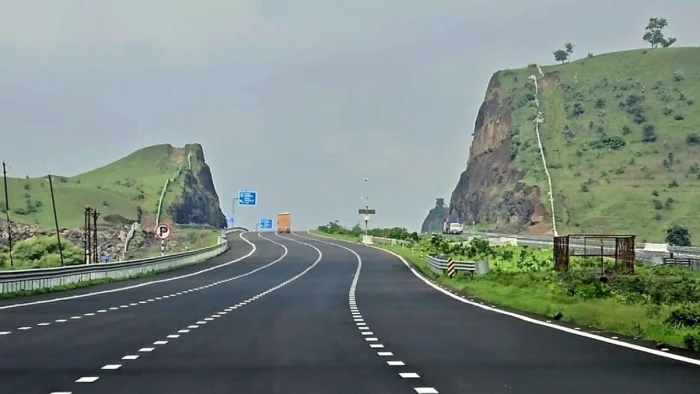 रतलाम और झाबुआ में दिल्ली-मुंबई एक्सप्रेस-वे पर थांदला बेल्ट बना पथराव का हॉट स्पॉट