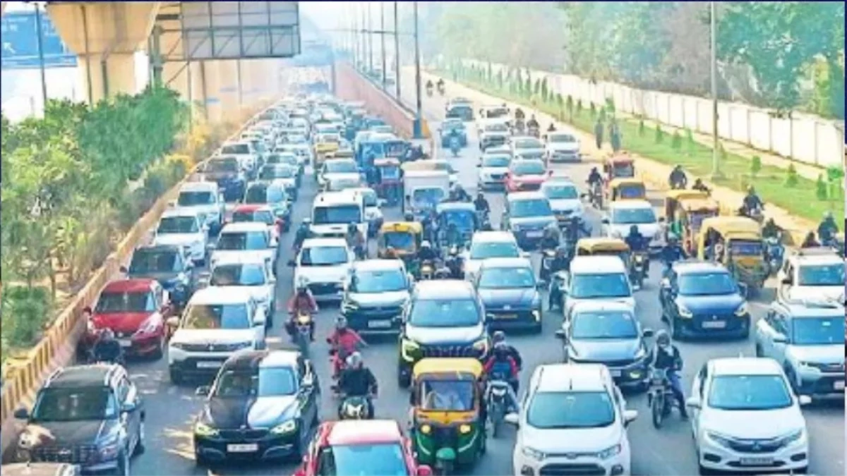 ग्वालियर के इन चौराहों पर ट्रैफिक में नहीं हुआ सुधार, जाम में रेंगती है गाड़ियां