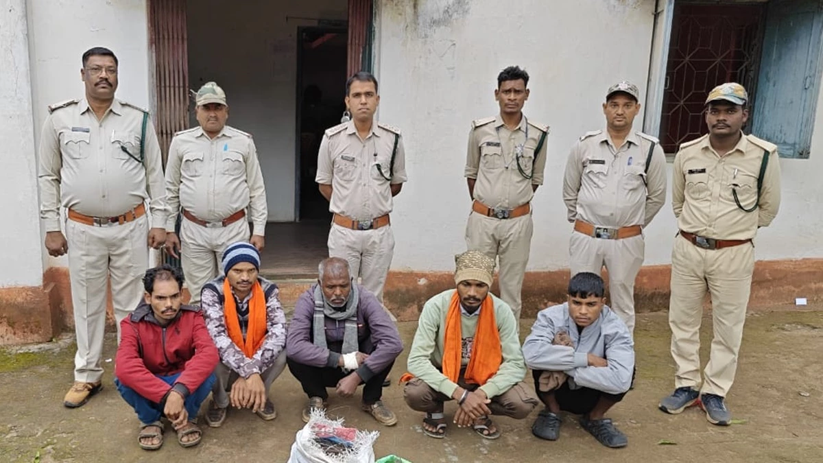 अनूपपुर के बिजुरी में शिकार की कोशिश करते पांच आरोपी गिरफ्तार, वन विभाग ने जब्त किया सामान