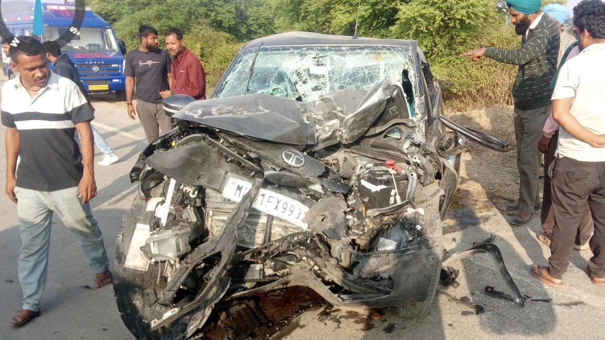 मैहर से नागपुर लौटते समय ट्रक से टकराई कार, दो की मौत, चार गंभीर रूप से घायल