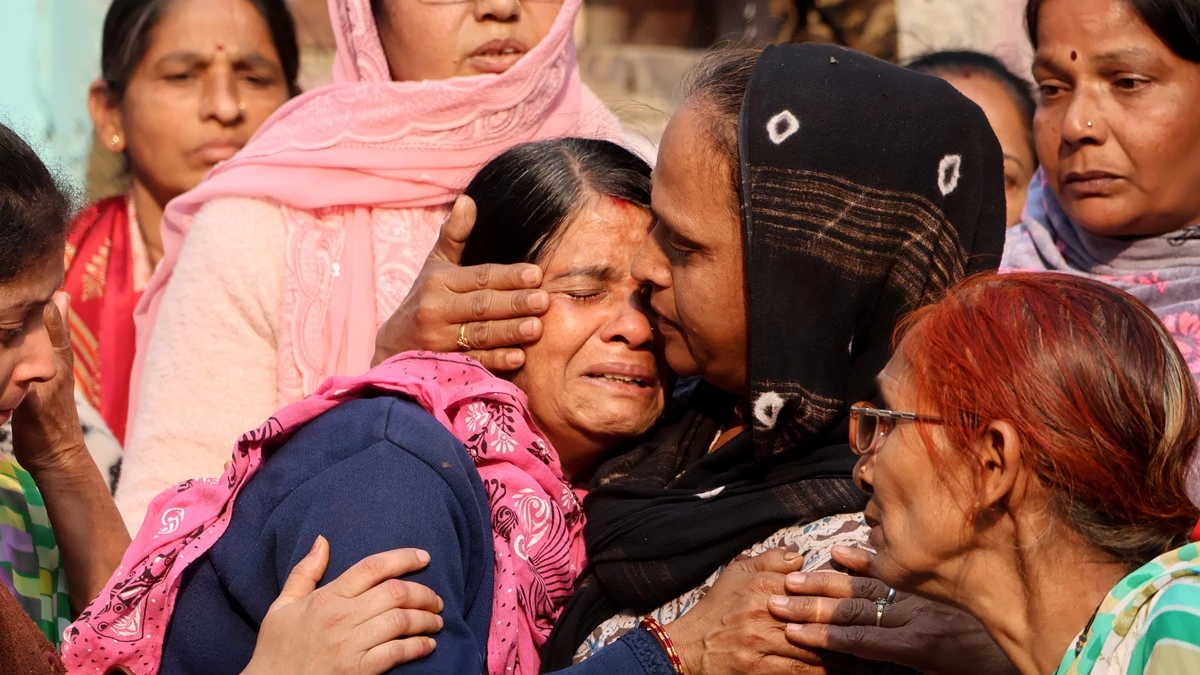 इंदौर दूषित जल कांड की पूरी कहानी, शिकायतें दबती रहीं, पानी की लाइन में मल-मूत्र मिलता रहा