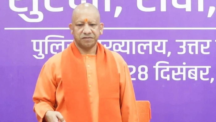 अब दफ्तरों के चक्कर नहीं... यूपी के 15 करोड़ नागरिकों के लिए 'फैमिली आईडी' बनी वरदान, पारदर्शी हुआ सिस्टम