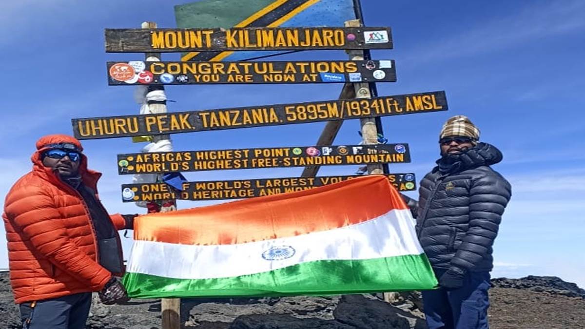 Jabalpur News : जबलपुर के युवाओं ने दक्षिण अफ्रीका की सबसे ऊंची चोटी पर फहराया तिरंगा