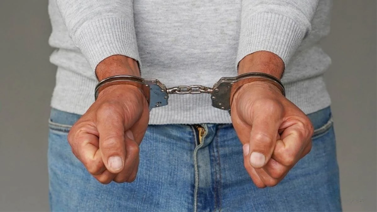 मुरैना में हिस्ट्रीशीटर की शर्मनाक करतूत, दलित युवक को मुर्गा बनाकर की अश्लील हरकत, आरोपी गिरफ्तार