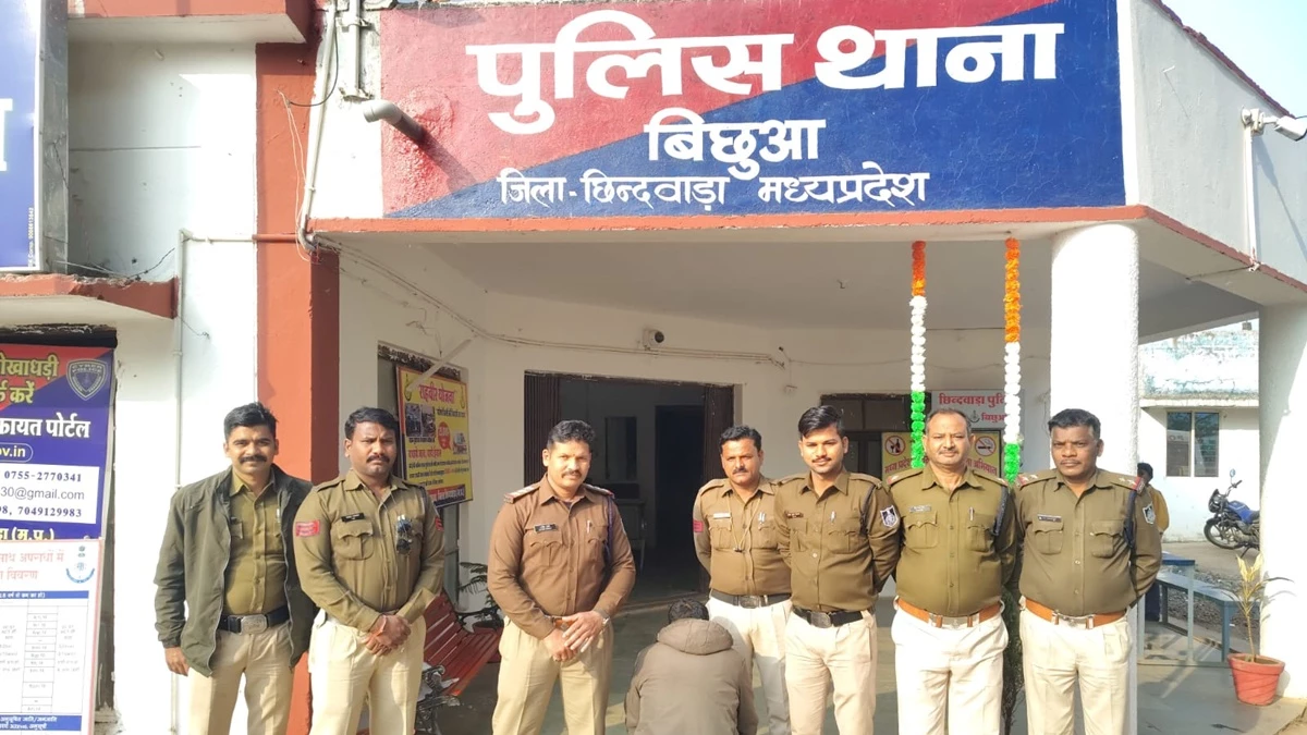 ज़मीन के लालच में बेटे ने गला दबाकर कर डाली पिता की हत्‍या, चंद घंटों में हिरासत में