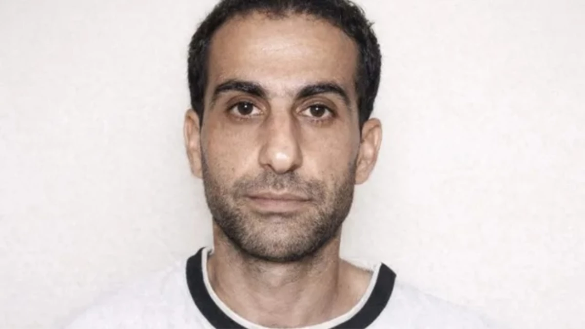 कराची में फिर गूंजा 'रहमान डकैत' का नाम, पुलिस ने बेटे को हथियारों के साथ दबोचा!