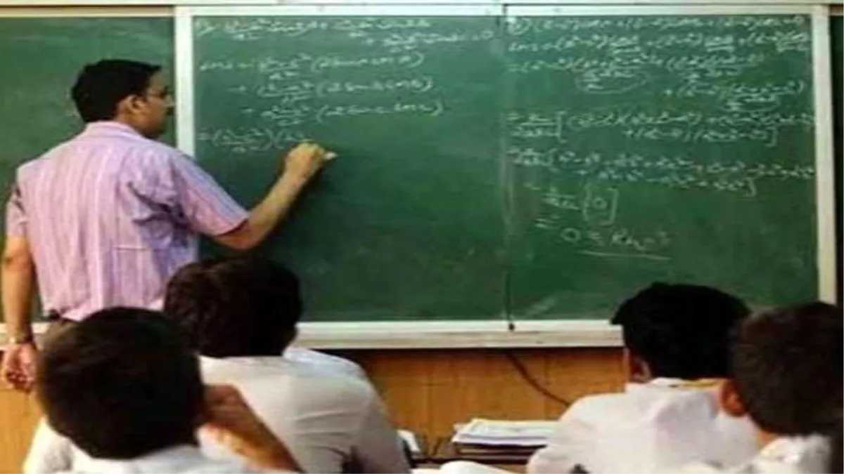 छत्तीसगढ़ में पिछले पांच सालों से अधर में लटकी 595 पदों पर प्रोफेसरों की भर्ती प्रक्रिया, खामियाजा भुगत रहे छात्र और अभ्यर्थी